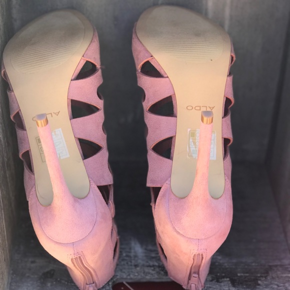 Light Pink Cut-out Caged Dress Sandals 8.5 - Picture 5 of 8